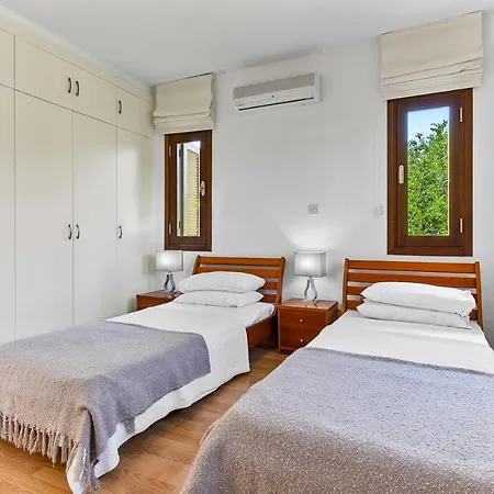 Apartment 2 Bedroom Anatoli With Communal Pool, Aphrodite Hills