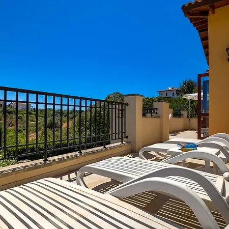 2 Bedroom Anatoli With Communal Pool, Aphrodite Hills *