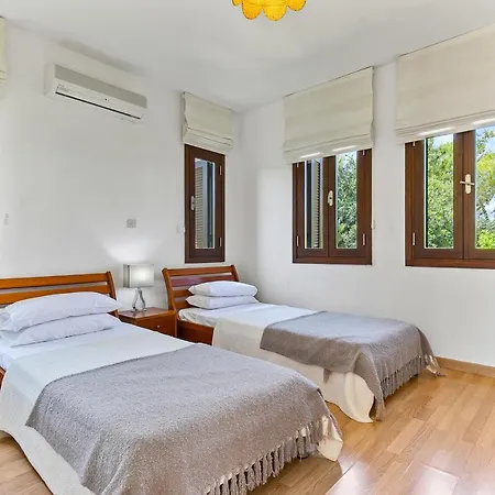 2 Bedroom Anatoli With Communal Pool, Aphrodite Hills Apartment *