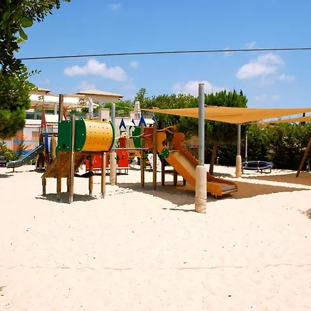 Appartamento 2 Bedroom Anatoli With Communal Pool, Aphrodite Hills