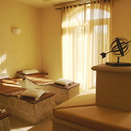 2 Bedroom Anatoli With Communal Pool, Aphrodite Hills Apartment *